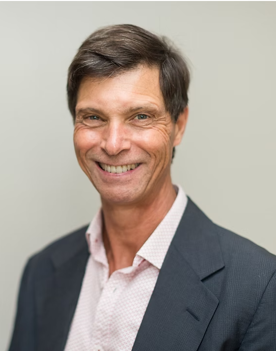 Dr Anton Gillezeau, experienced chiropractor at his Bondi Junction clinic